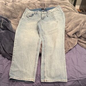 1822 Denim women’s  Relaxed Jeans in Light Blue